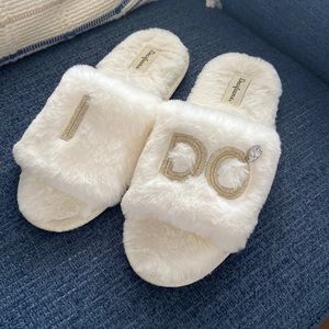Dearfoams“I DO” White Fuzzy Slippers - size 7-8